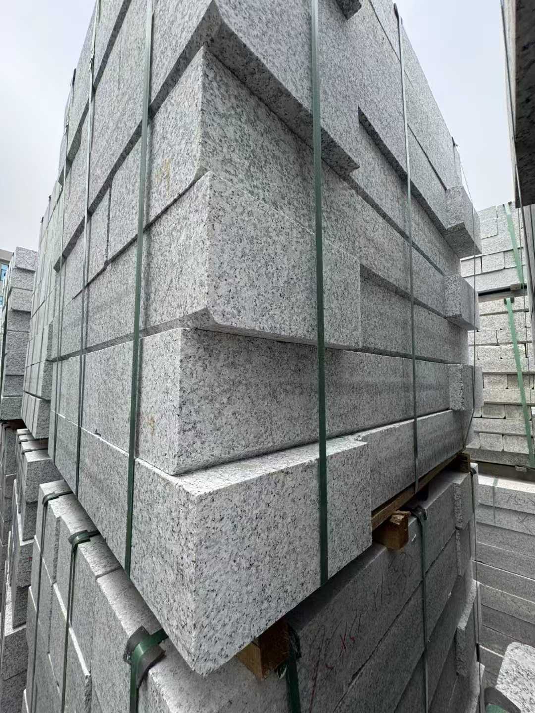 定西芝麻白路牙石 马路牙子
